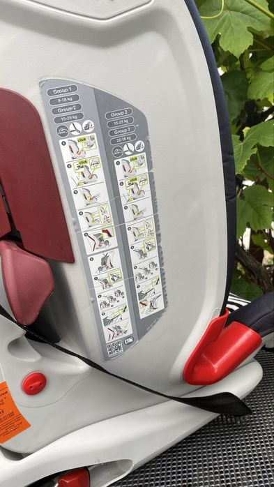 Britax Advantafix Zebra