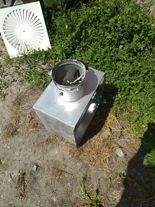 Skrzynka rozprężna z przepustnicą