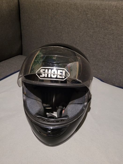 Мото-шлем SHOEI.