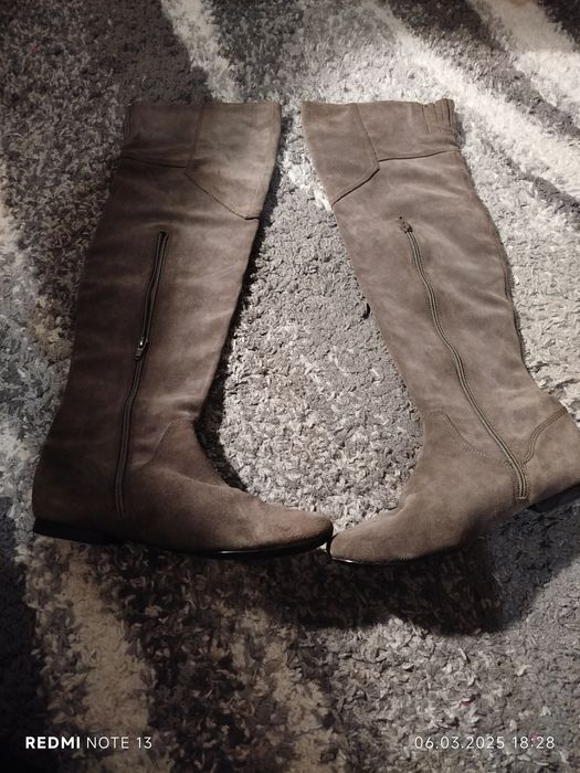 Жіночі ботфорти замшеві