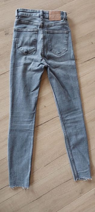 Spodnie jeansowe Zara