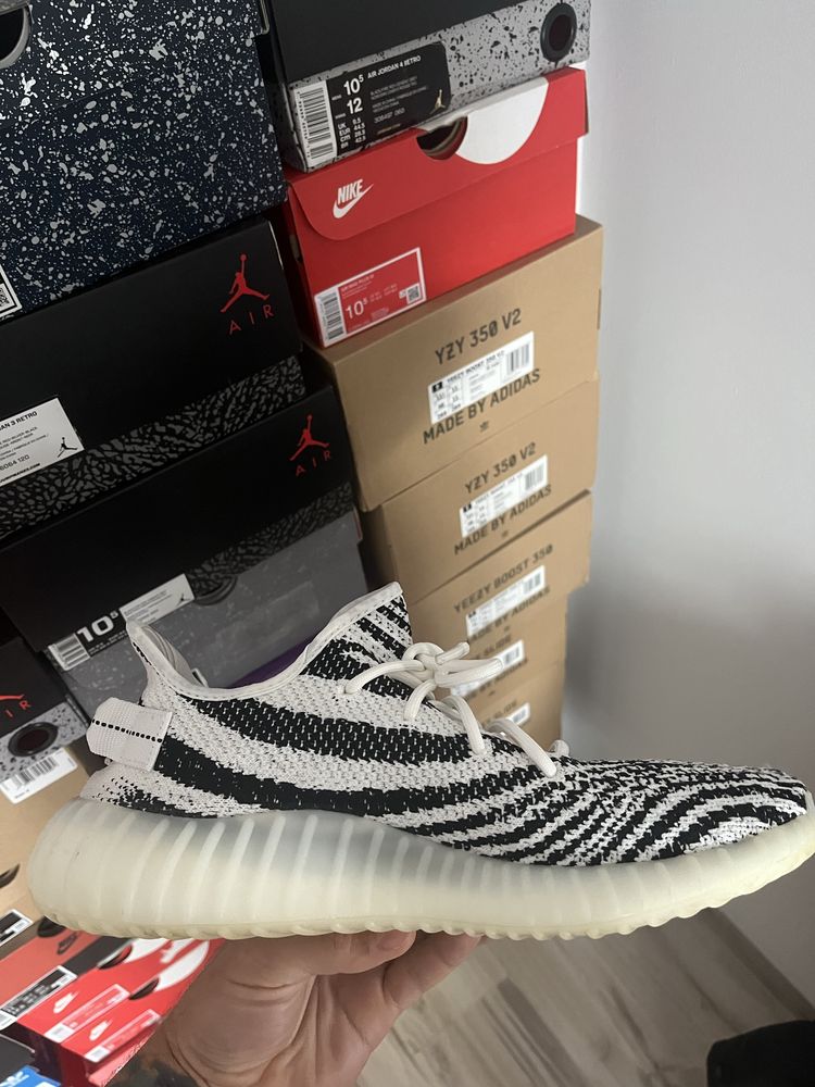 Adidas Yeezy 350 Zebra