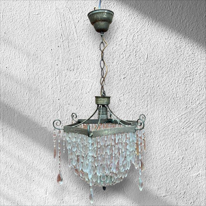 Lustre/Candeeiro de suspensão antigo - Latão e pingentes em cristais