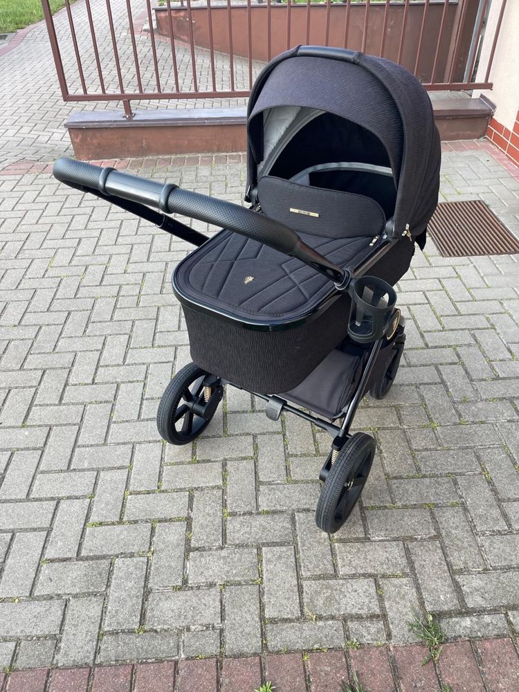 Wózek Venicci Tinum UPline All Black 2w1