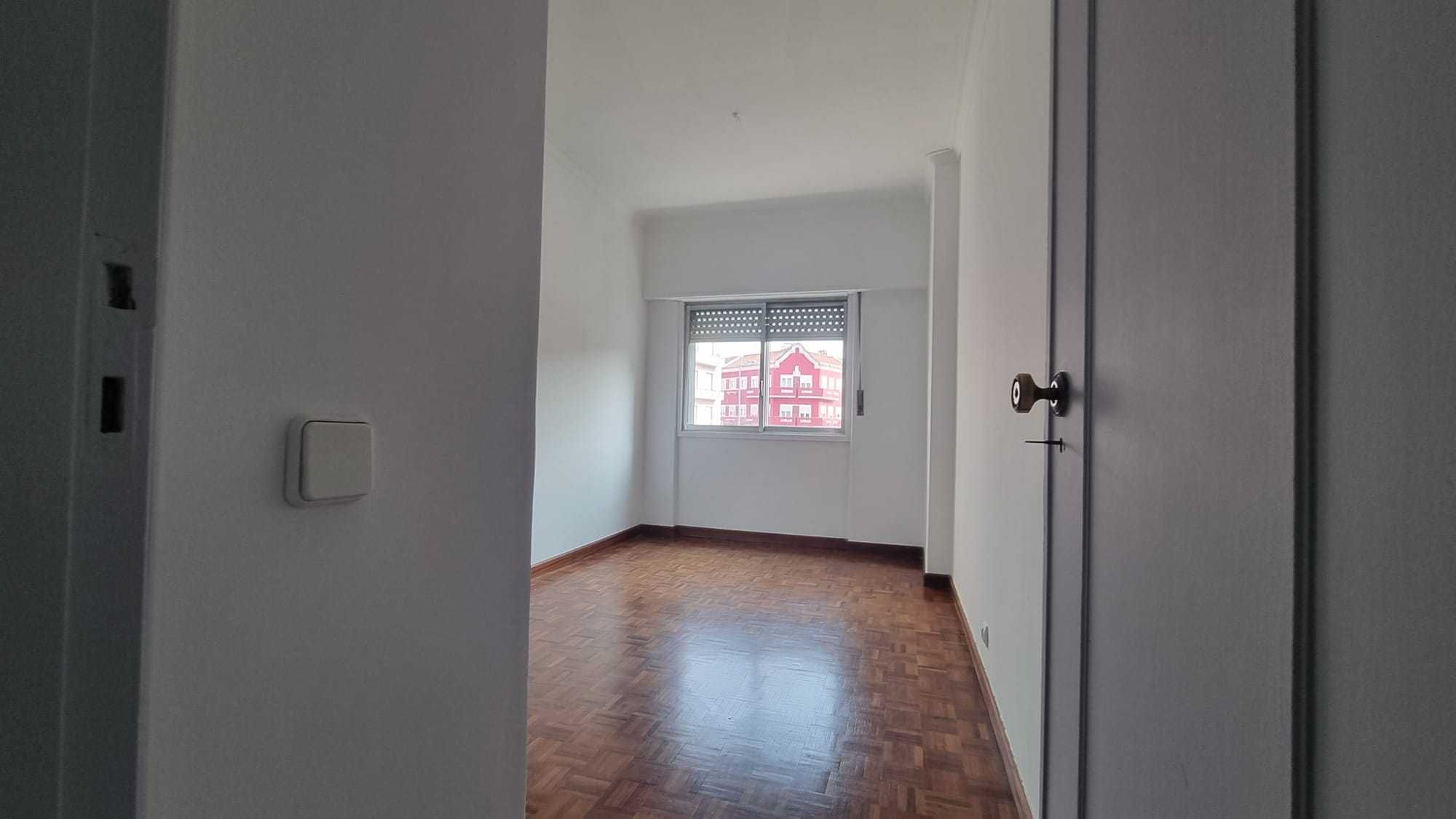 Excelente T3 na Venteira - Amadora