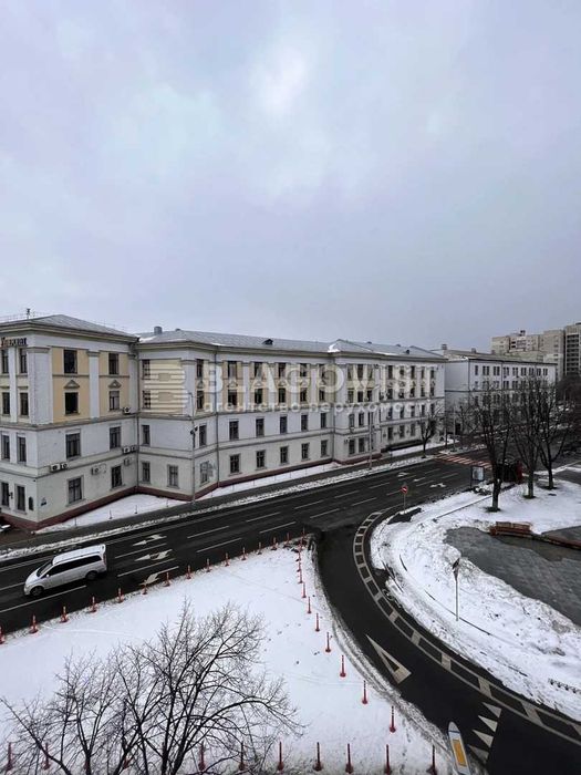 Актуально! Продам квартиру квартиру Мазепи Доревол Центр Арсенальна