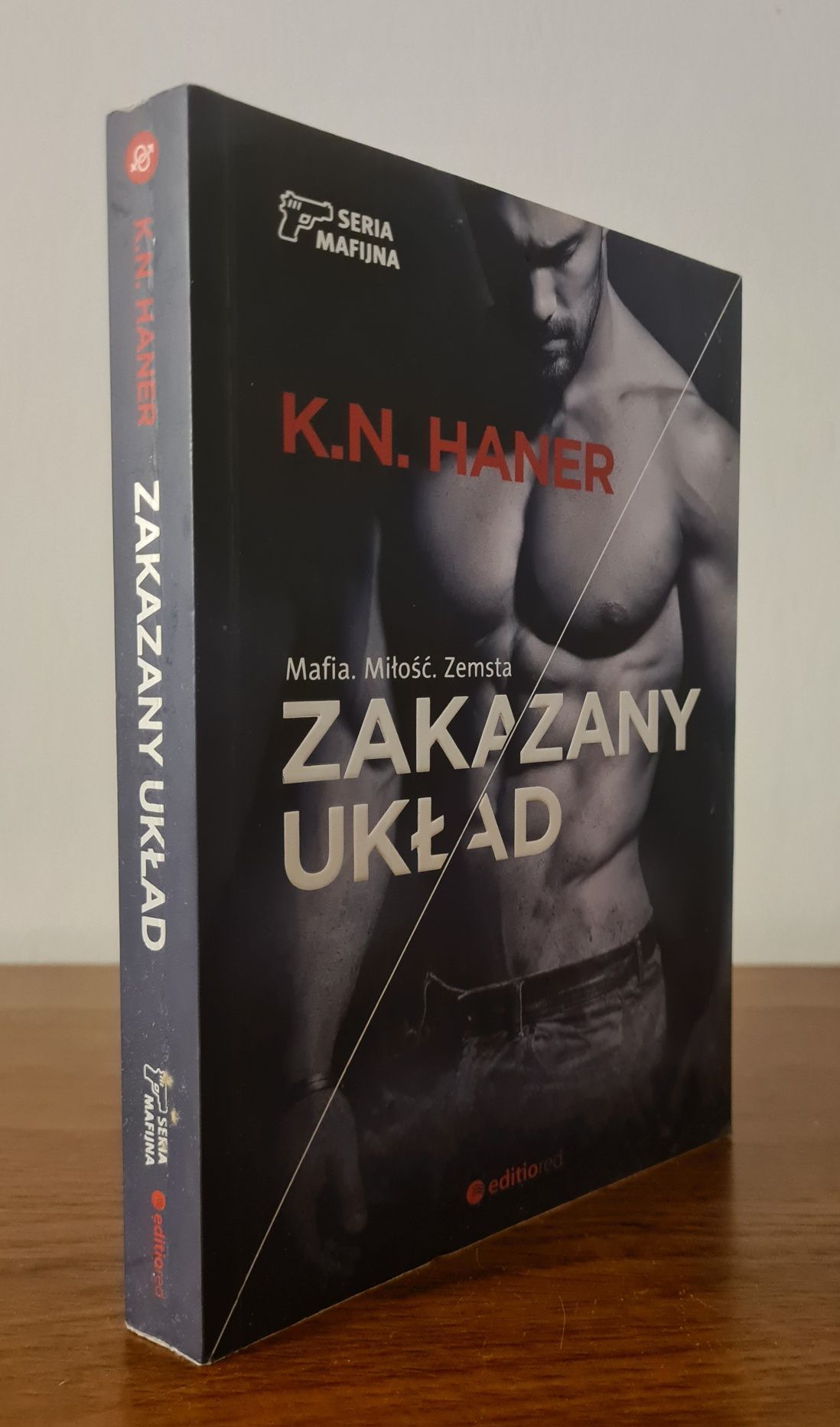 Zakazany układ - K.N. Haner