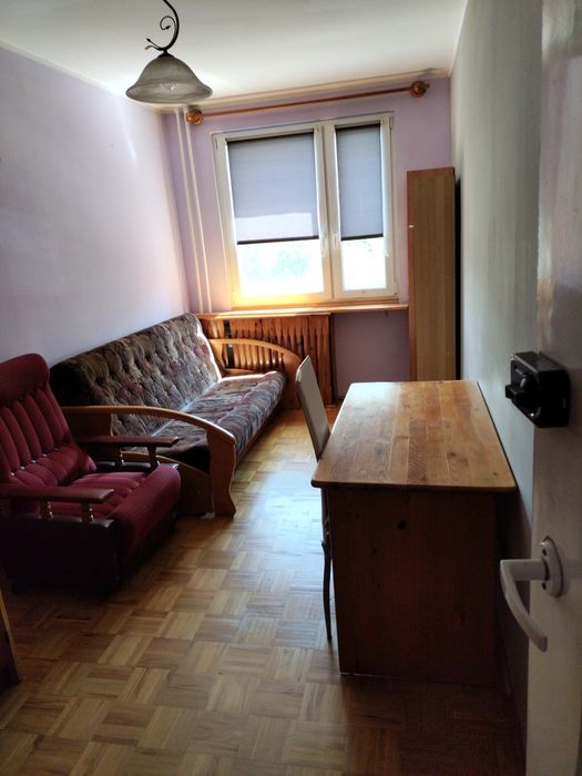 Pokój 12m2 w mieszkaniu 3pokojowym