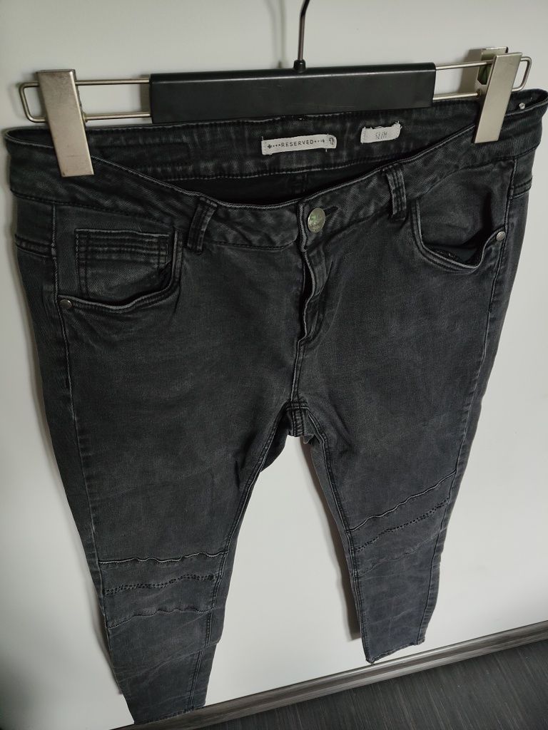Czarne spodnie Reserved M/L