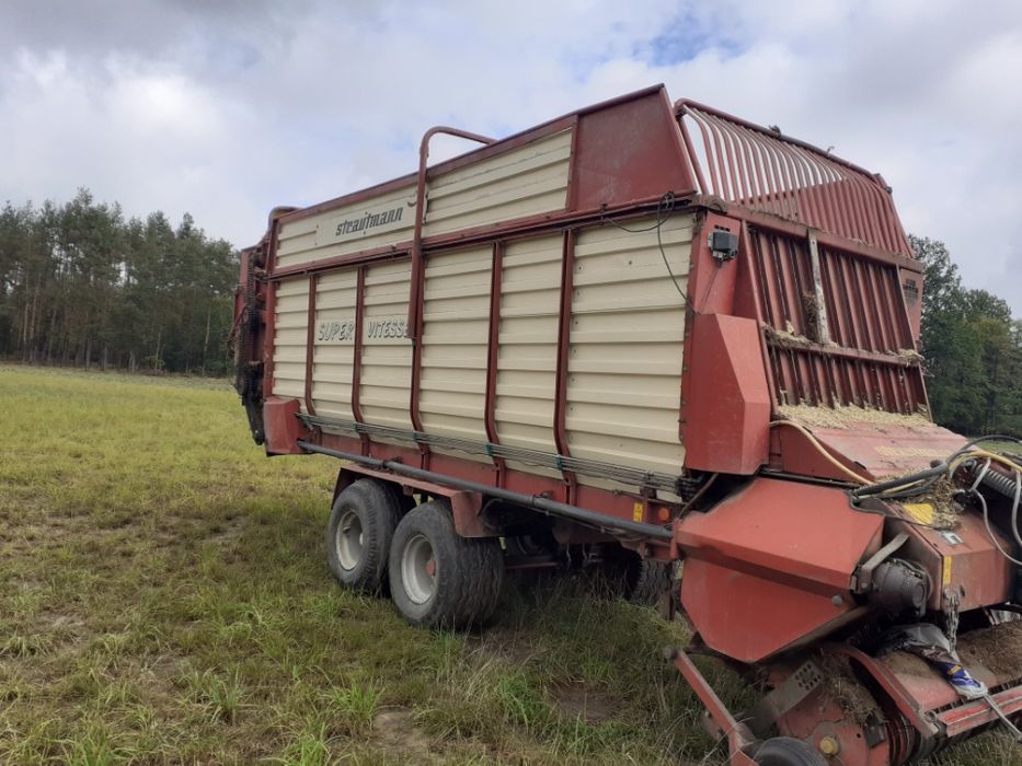 Przyczepa samozbierająca Strautmann