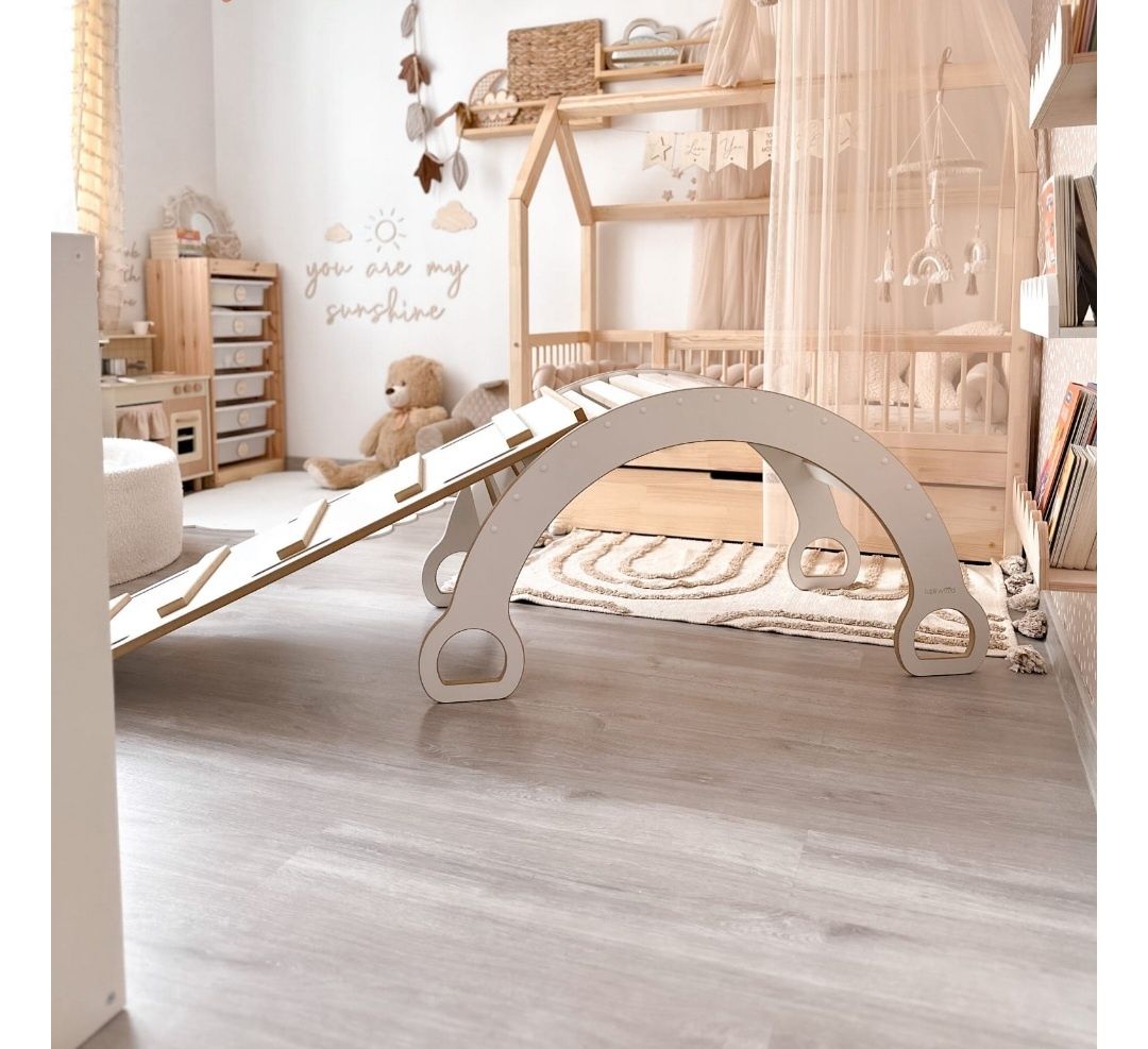 Bujak Tuptiwood + zjeżdżalnia, blat, krzesełko, poduszka H&M