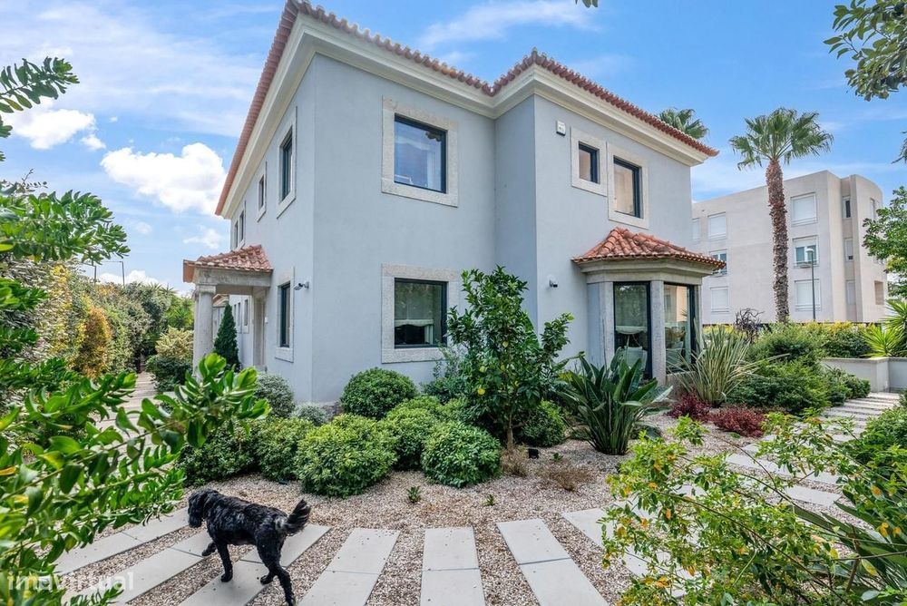 Moradia T6 com jardim, Restelo, Lisboa