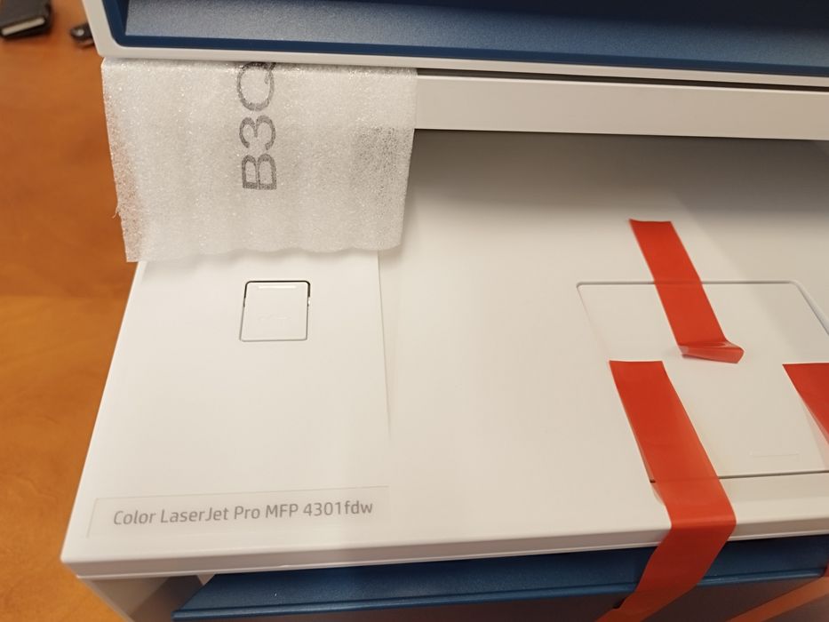 Impressora nova HP Color LaserJet Pro 4301fdw