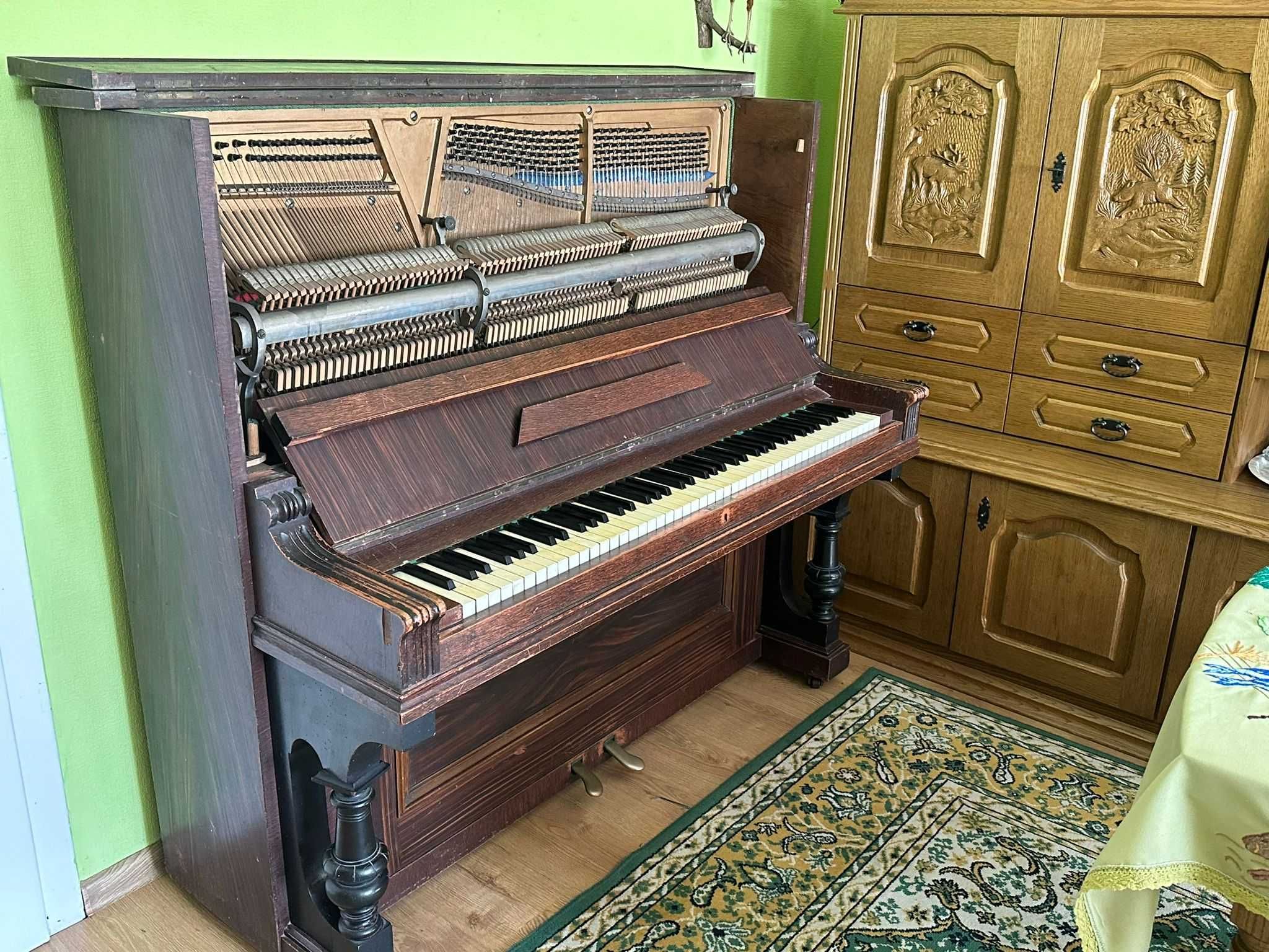 pianino zabytkowe