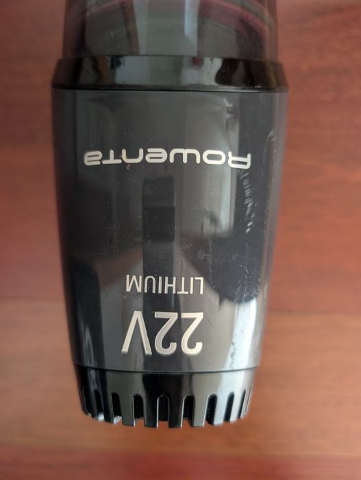 Aspirador Vertical ROWENTA - 45 minutos