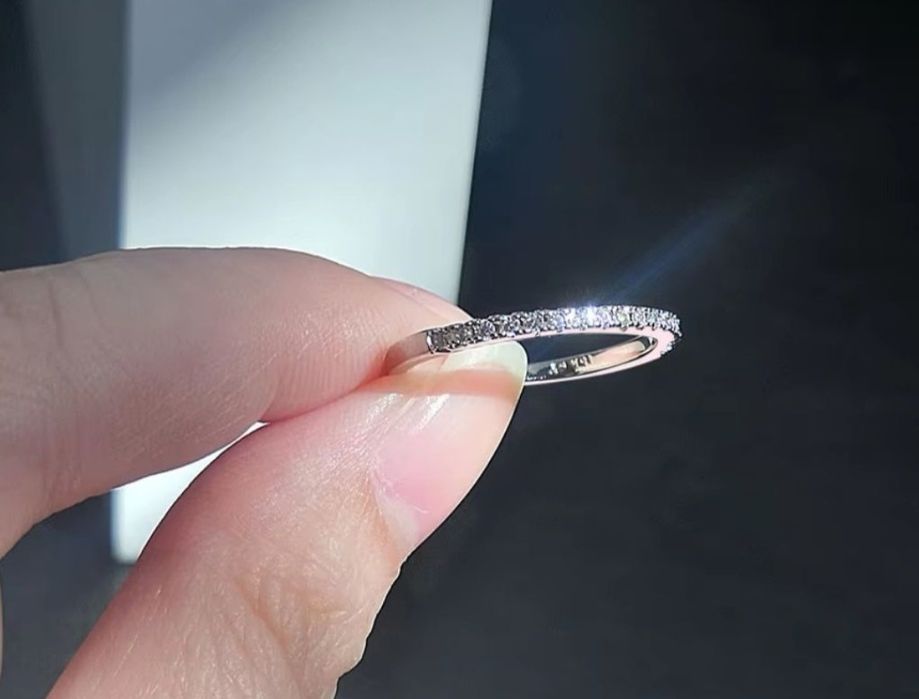 Гарна каблучка кольцо