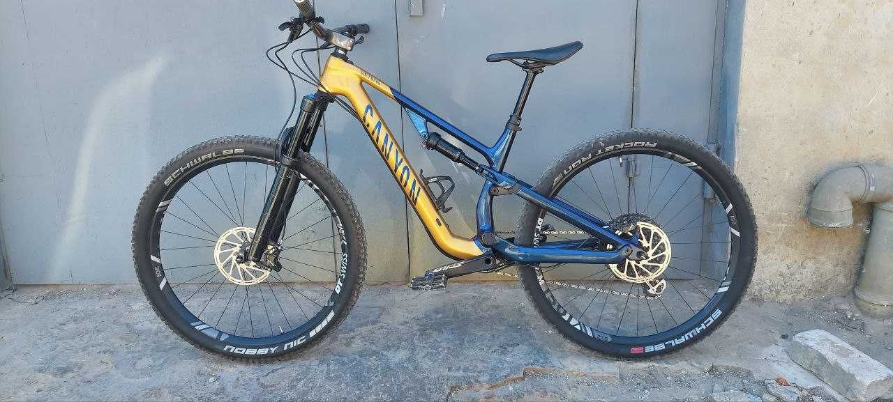 Продам велосипед двух подвес Canyon Neuron CF8 Carbon 2021