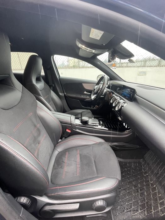 Vendo Mercedes-Benz Classe A 250 e AMG Line