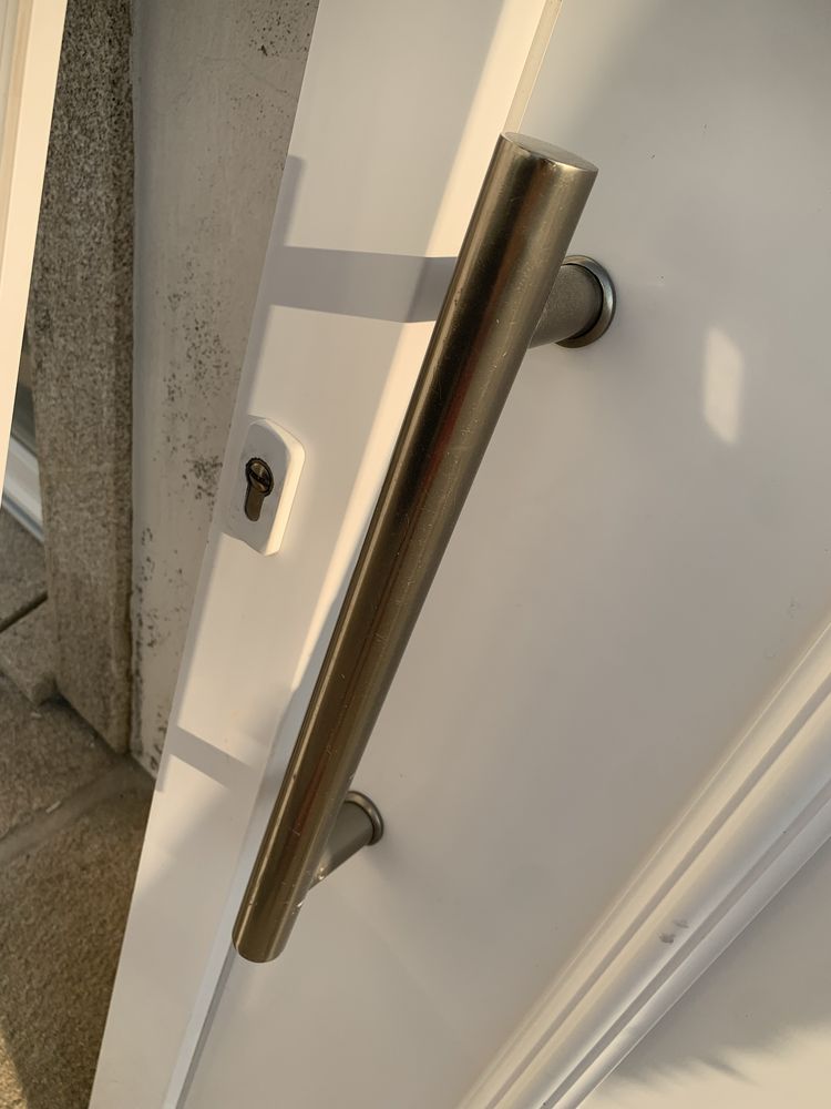 [Bom estado] Porta em PVC A-70 Cortizo