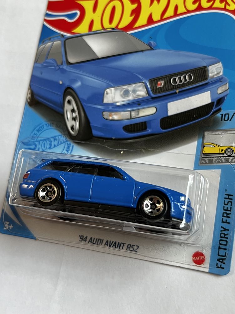 Hot Wheels '94 AUDI AVANT RS2 Factory Fresh Main 2021