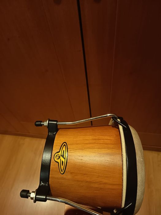 Bongós CP lp semi novos com suporte