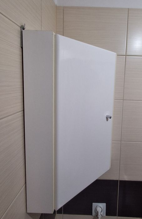 Szafka łazienkowa narożna