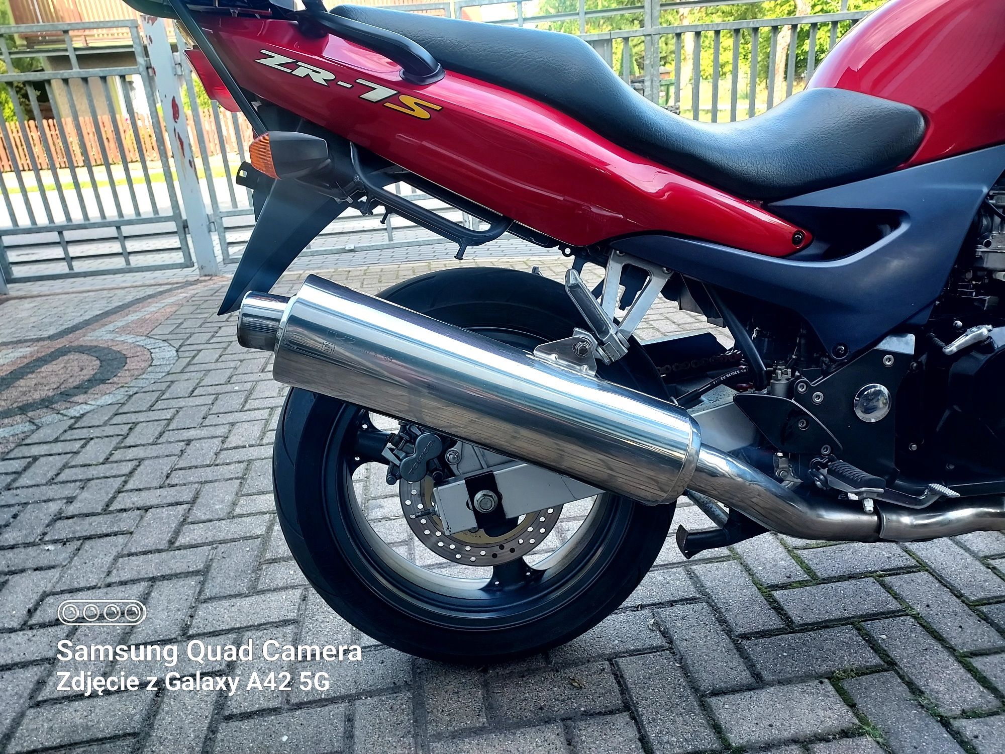 Motocykl Kawasaki ZR-7S super stan