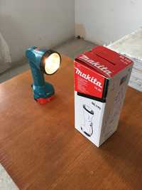 Акумуляторний фонарик Makita ML 140, 14,4V