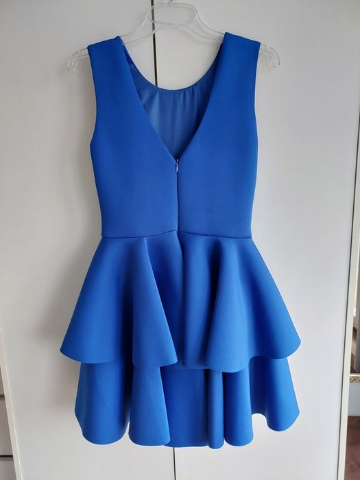 Chabrowa sukienka z falbanami sylwester karnawał wesele