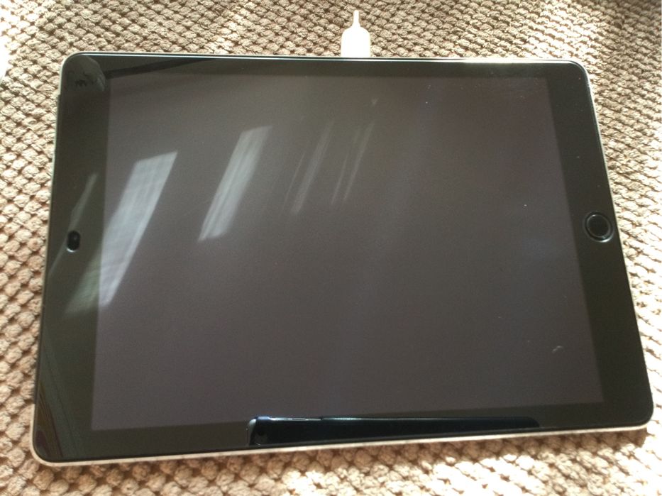 iPad Air2 64Gb WiFi+Sim-карта 9,7” Space Gray