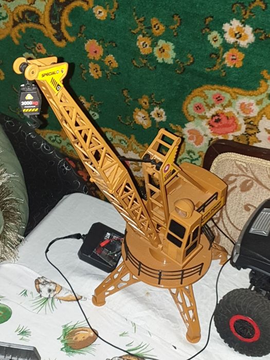 Продаж радіокерованих іграшок