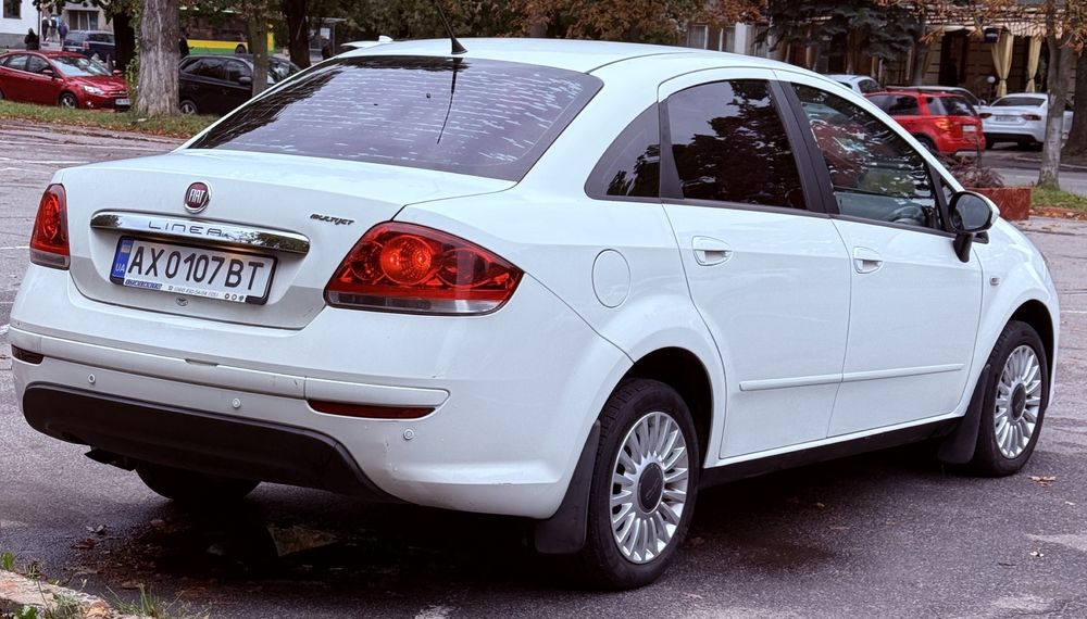 Фіат Лінеа 2013 рік 1,3 дизель