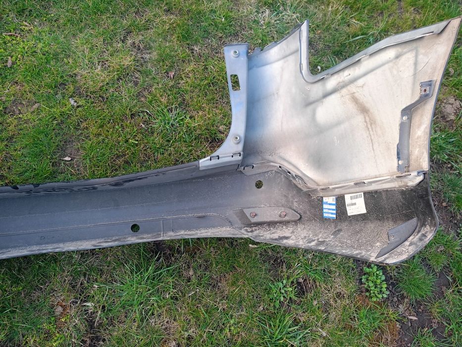 Zderzak tył focus mk3 kombi