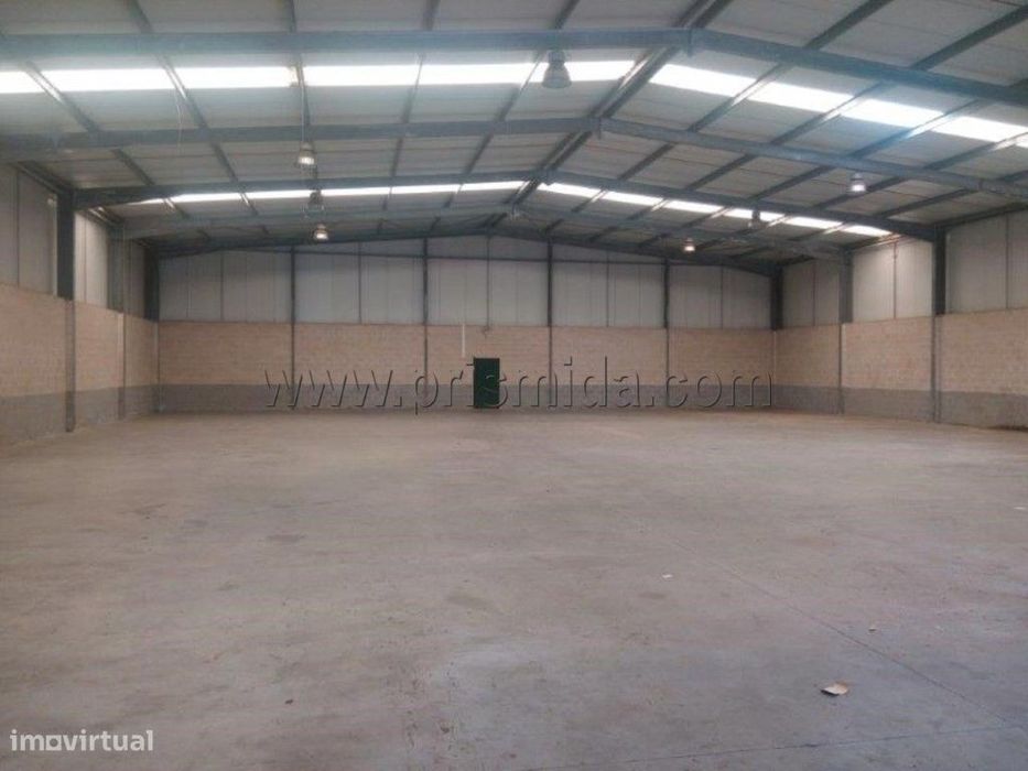 Armazéns Zona Industrial (Ovar)