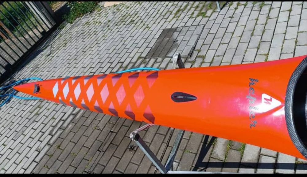 Caiaque Kepler 5 estrelas. Ainda com garantia