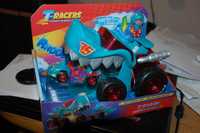 nowy samochod + wyrzutnia T-RACERS