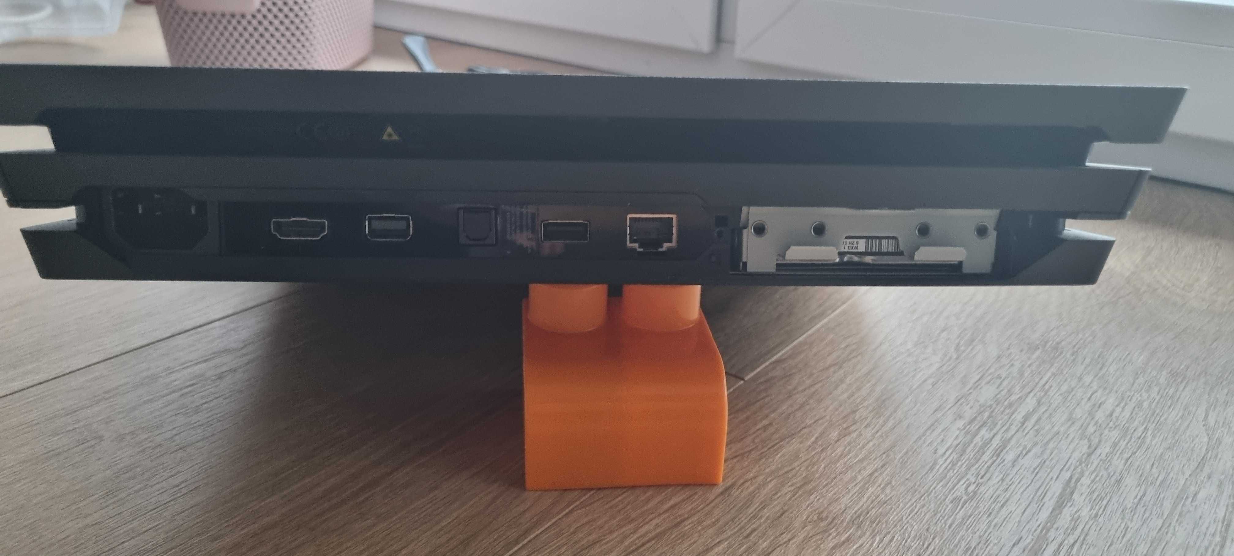 Konsola PlayStation4