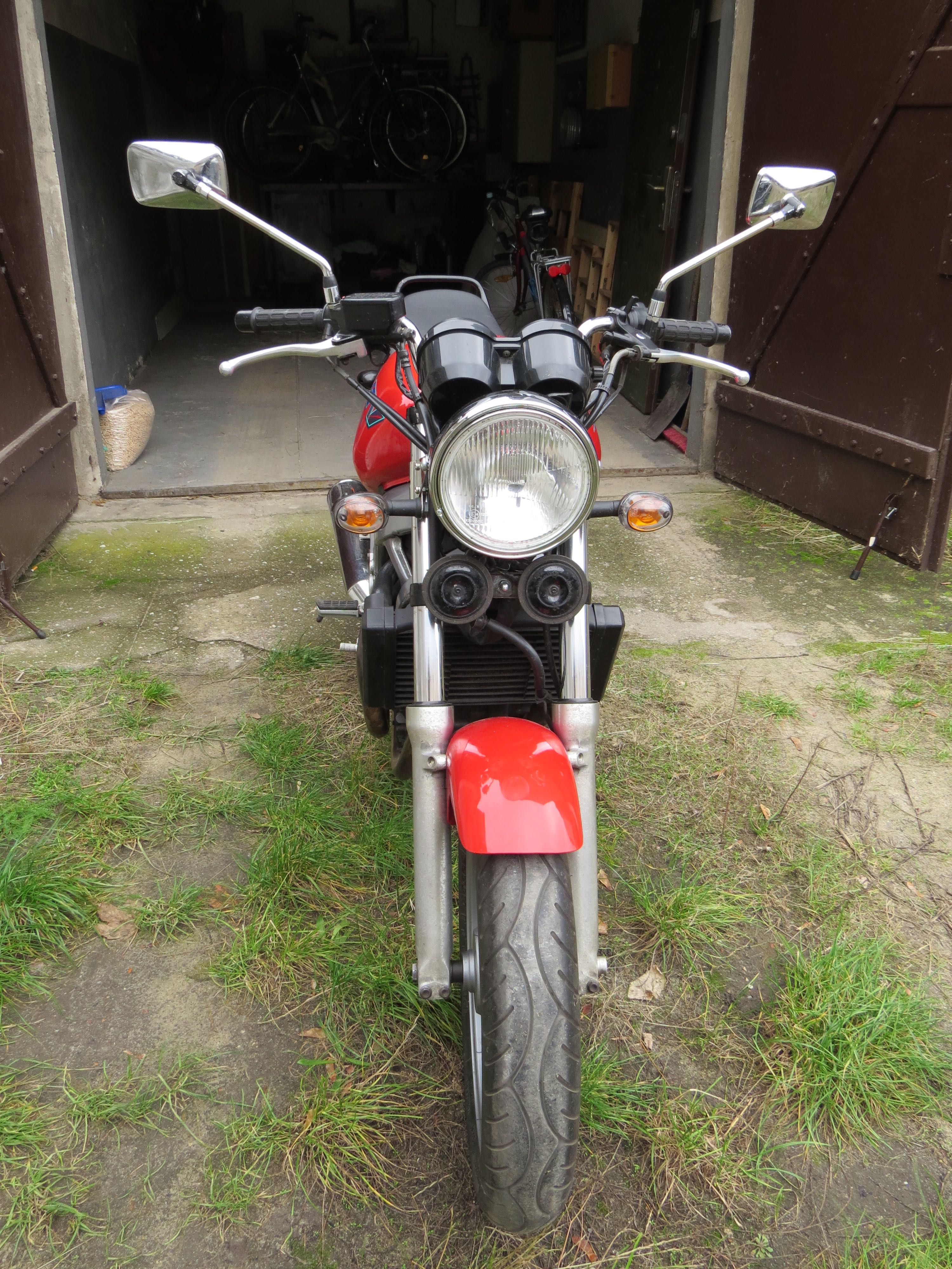 Motocykl Honda NTV 650