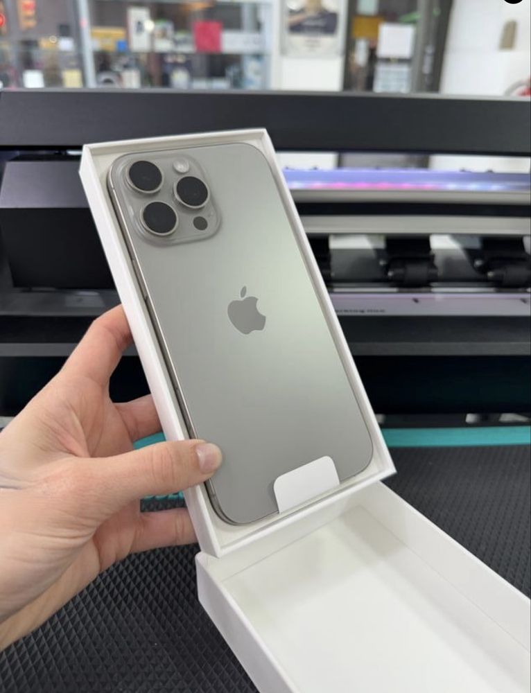 Iphone 16 pro Max 256Gb titanio Natural novo com garantia