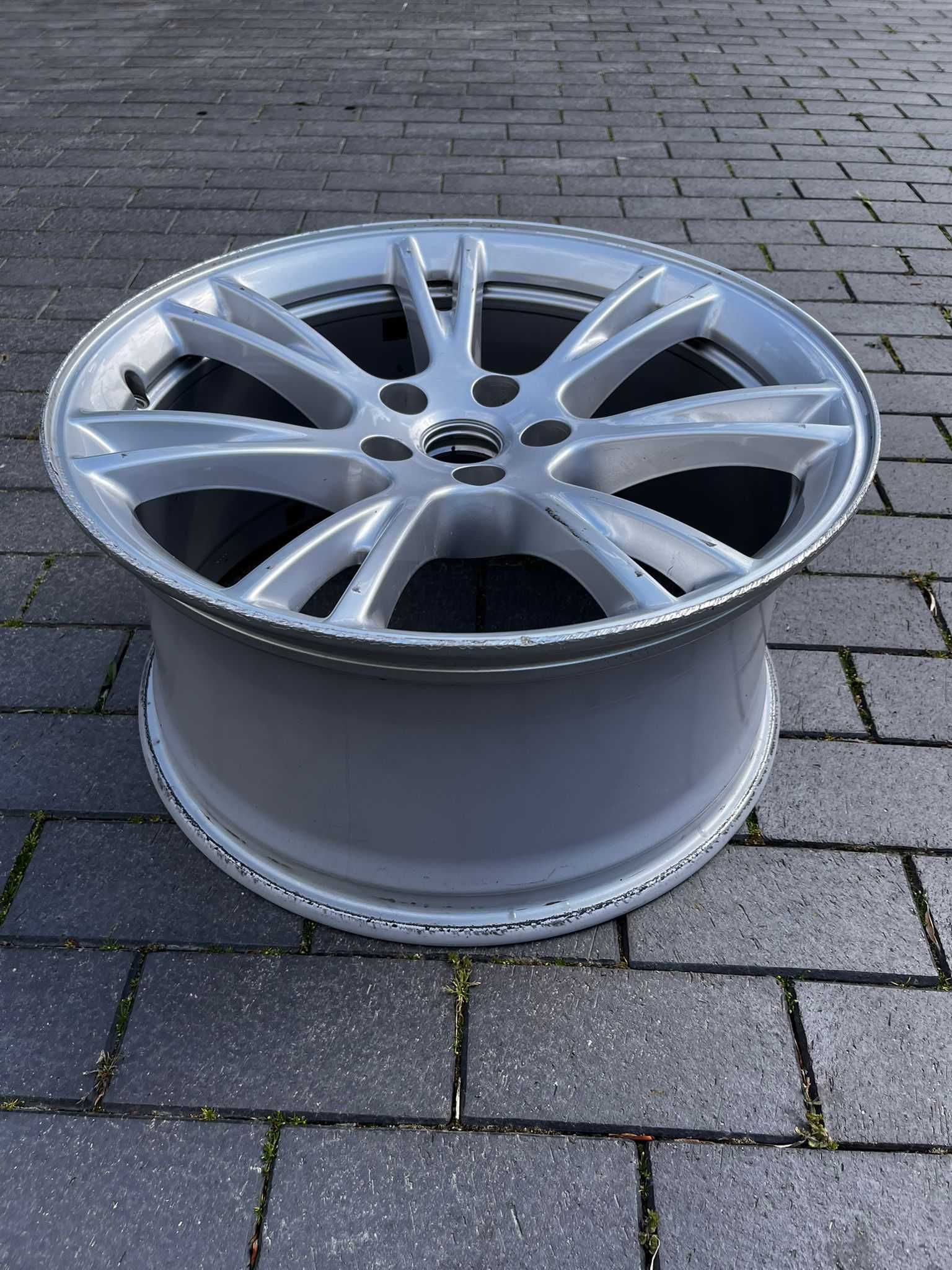 Felga Tesla Y 2024r