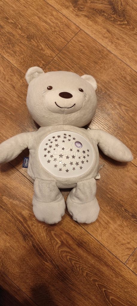 Miś z projektorem i muzyka klasyczną Chicco