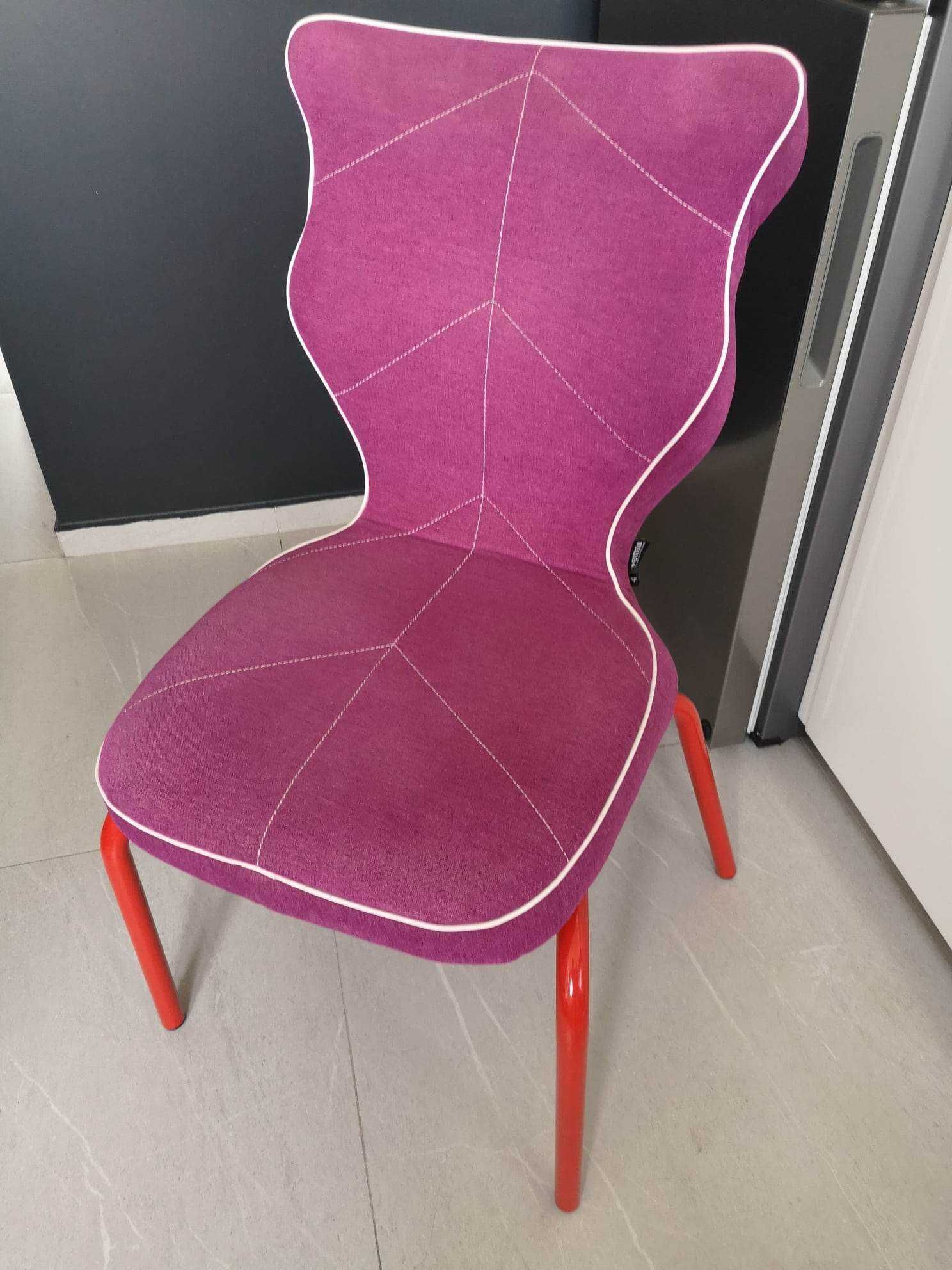 Entelo 4 DobreKrzeslo do biurka ergonomiczne tapicerowane
