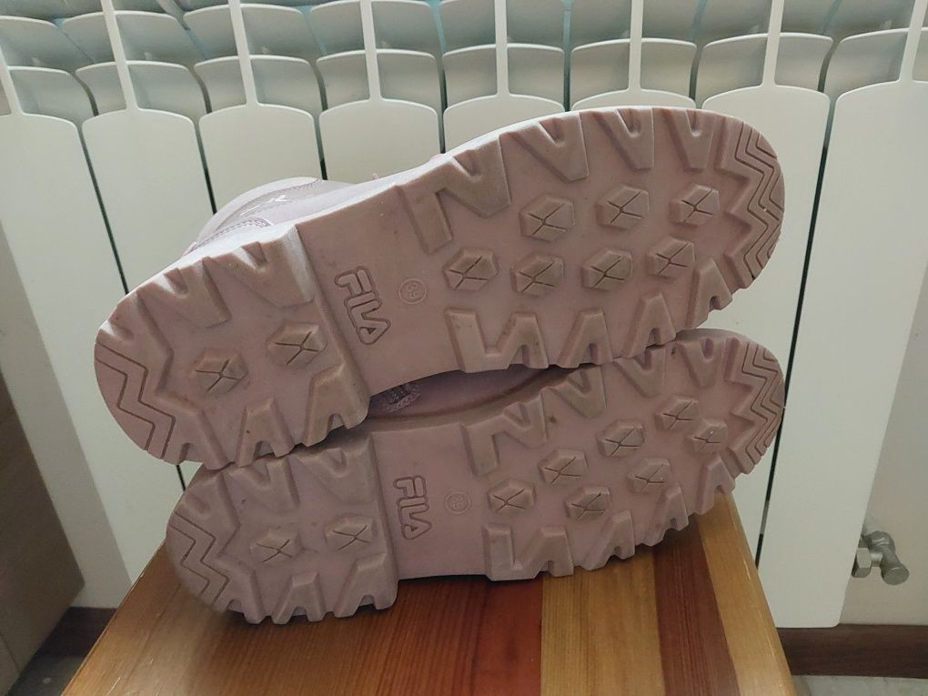 Buty trapery Fila r. 39 (wkładka 25 cm)