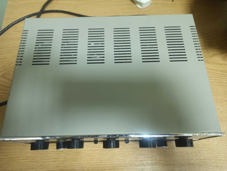 Leak 30. Підсилювач на германієвих транзисторах.