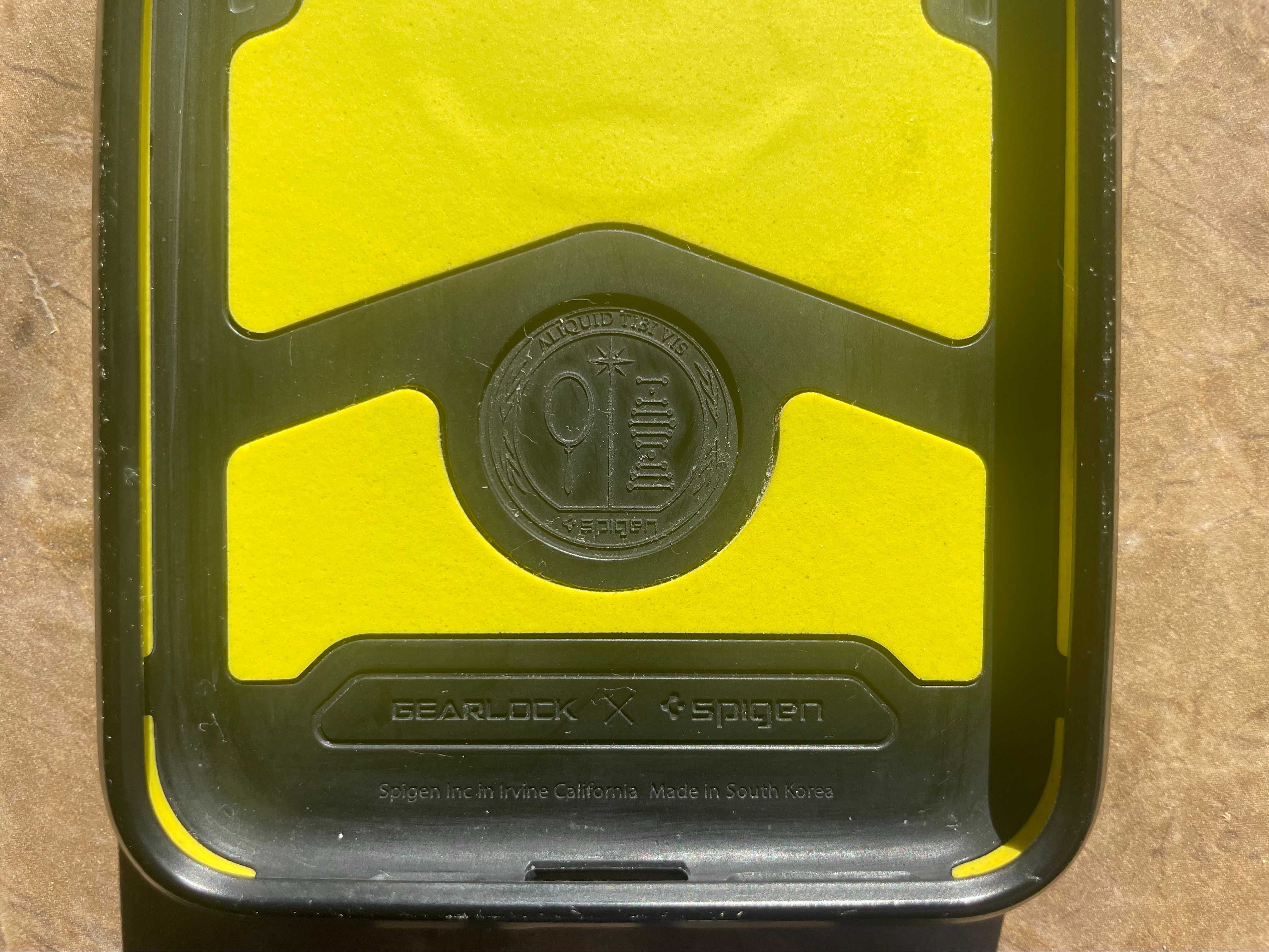 Spigen Gearlock do iphone 11 Pro Max