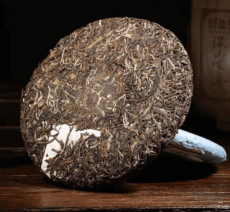 Шен пуер "Цинзци Бінча" 2024 року від Сінь Інь Хао, 357 грам