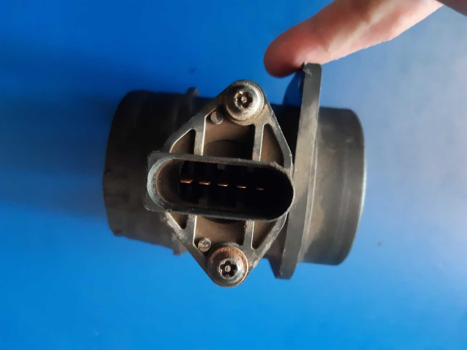 Przepływomierz Audi A3 8L Vw Golf V Caddy 1.9 TDI 038'906461B
