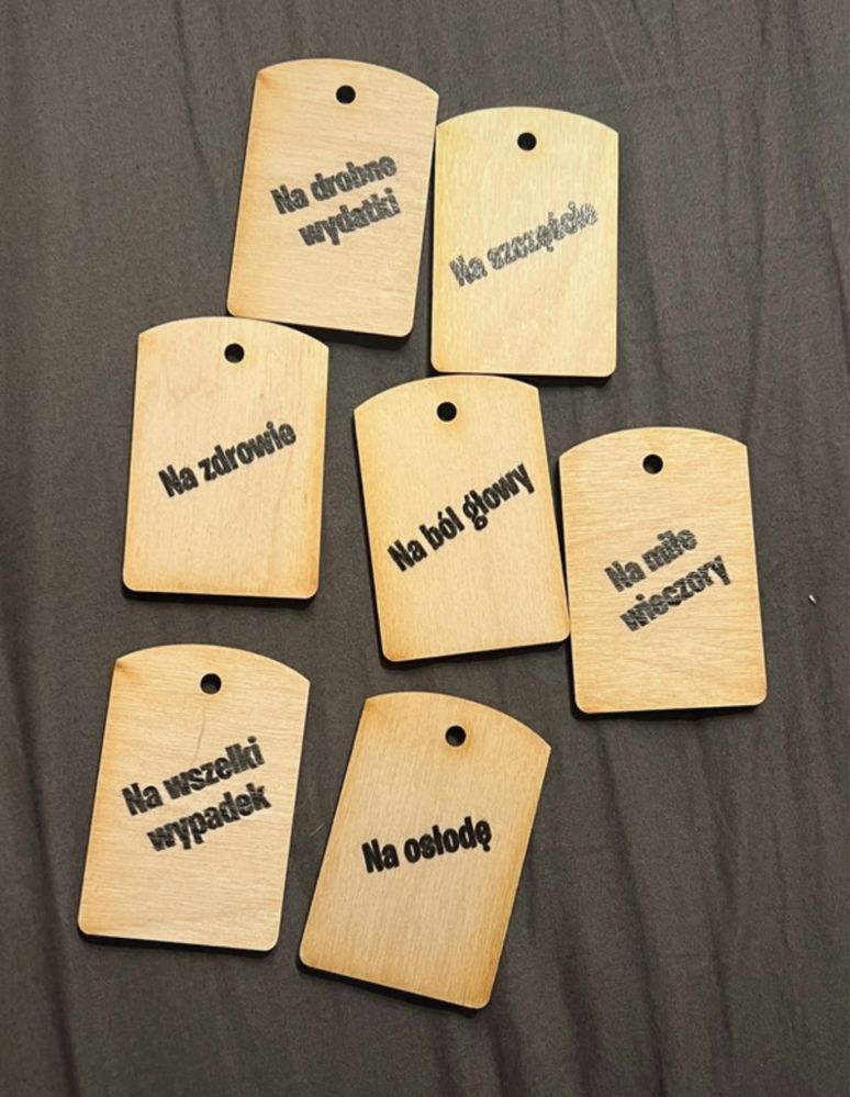 Drewniane etykiety do prezentów na zdrowie na osłodę
