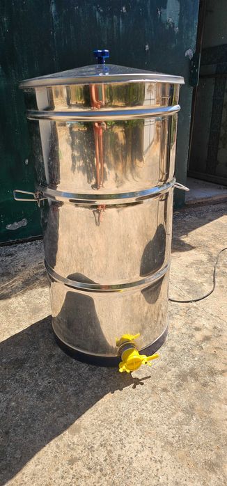 Extractor Eléctrico de 20 Quadros e Contentor Eléctrico