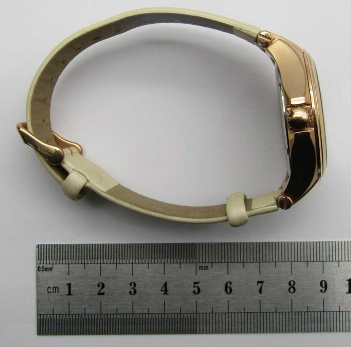 Relógio de senhora original Invicta Tritnite (Redução de preço!)